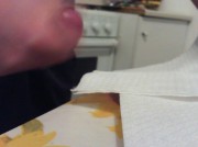 Grande ejaculazione dopo sega di 2 ore